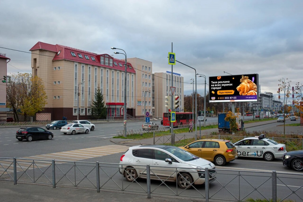 Цифровой уличный билборд 3х6